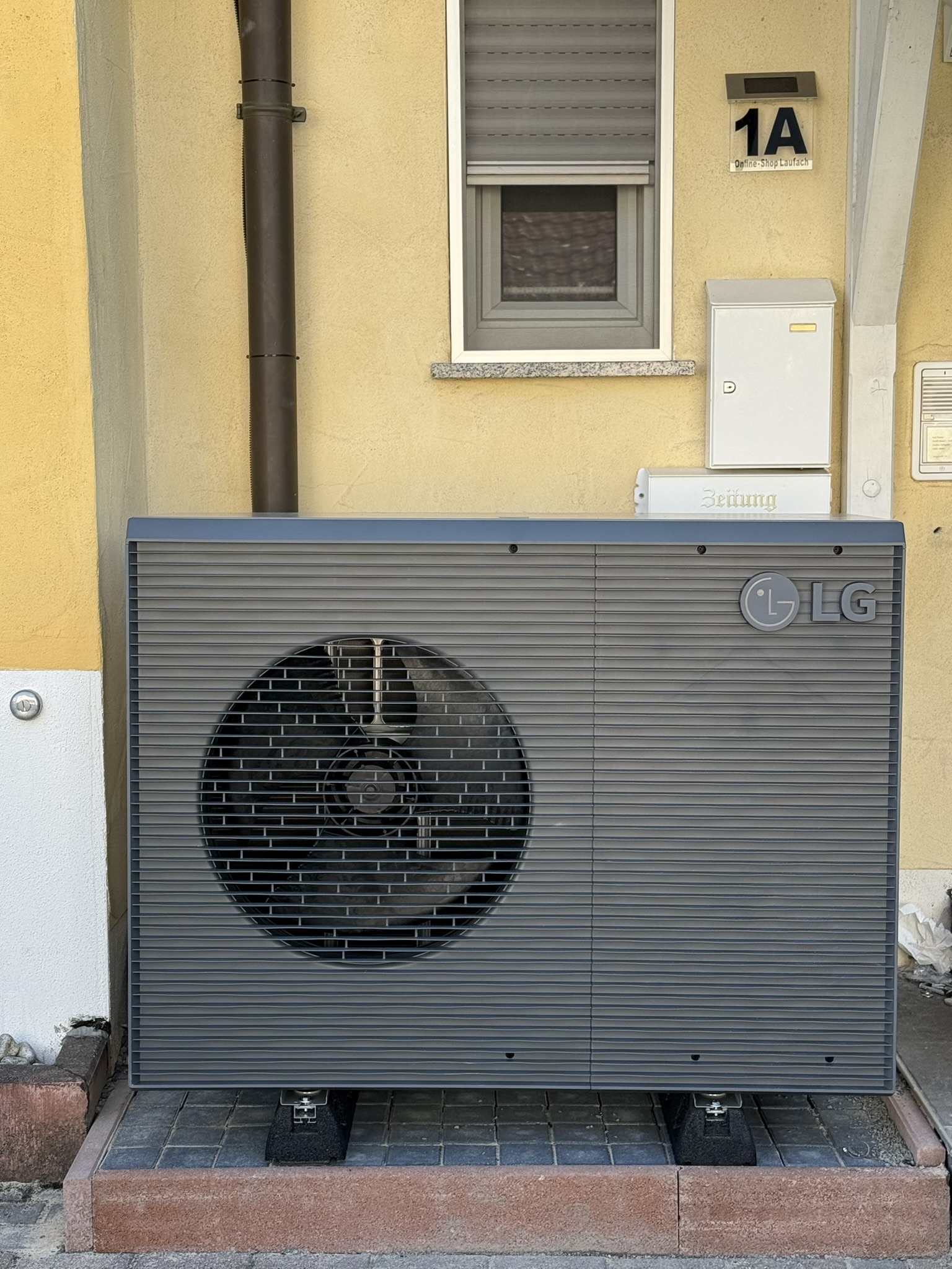 Gaskessel → LG-Wärmepumpe 9 kW