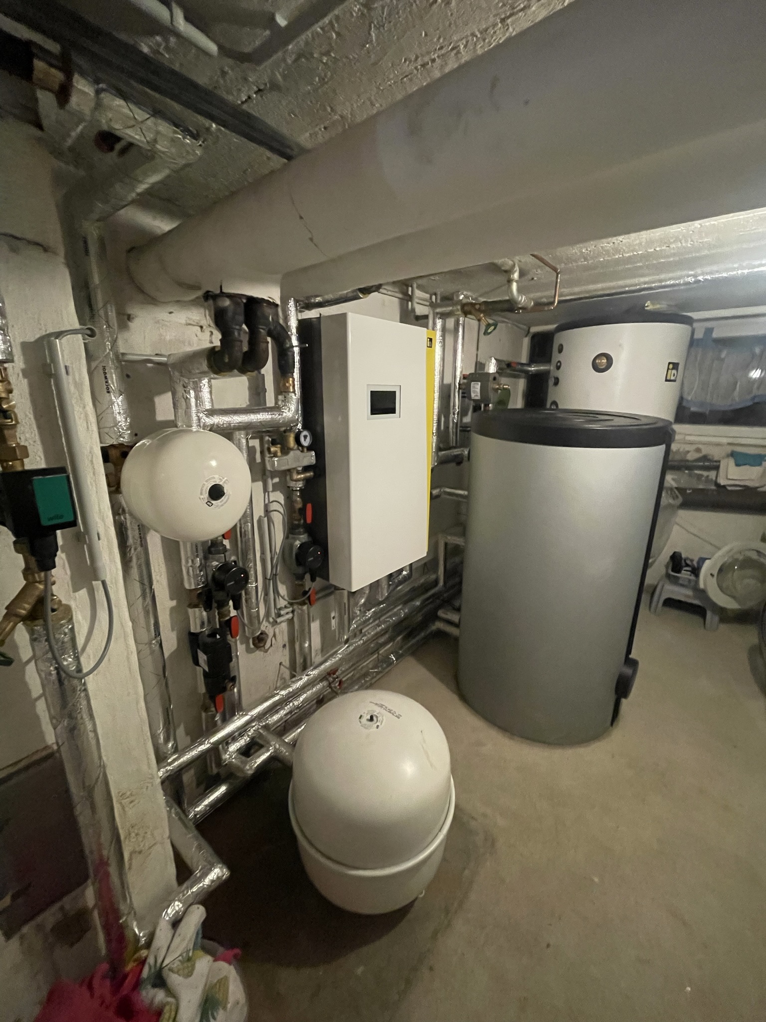 Vaillant atmoMAG → Wärmepumpe + Heizkörper-Modernisierung