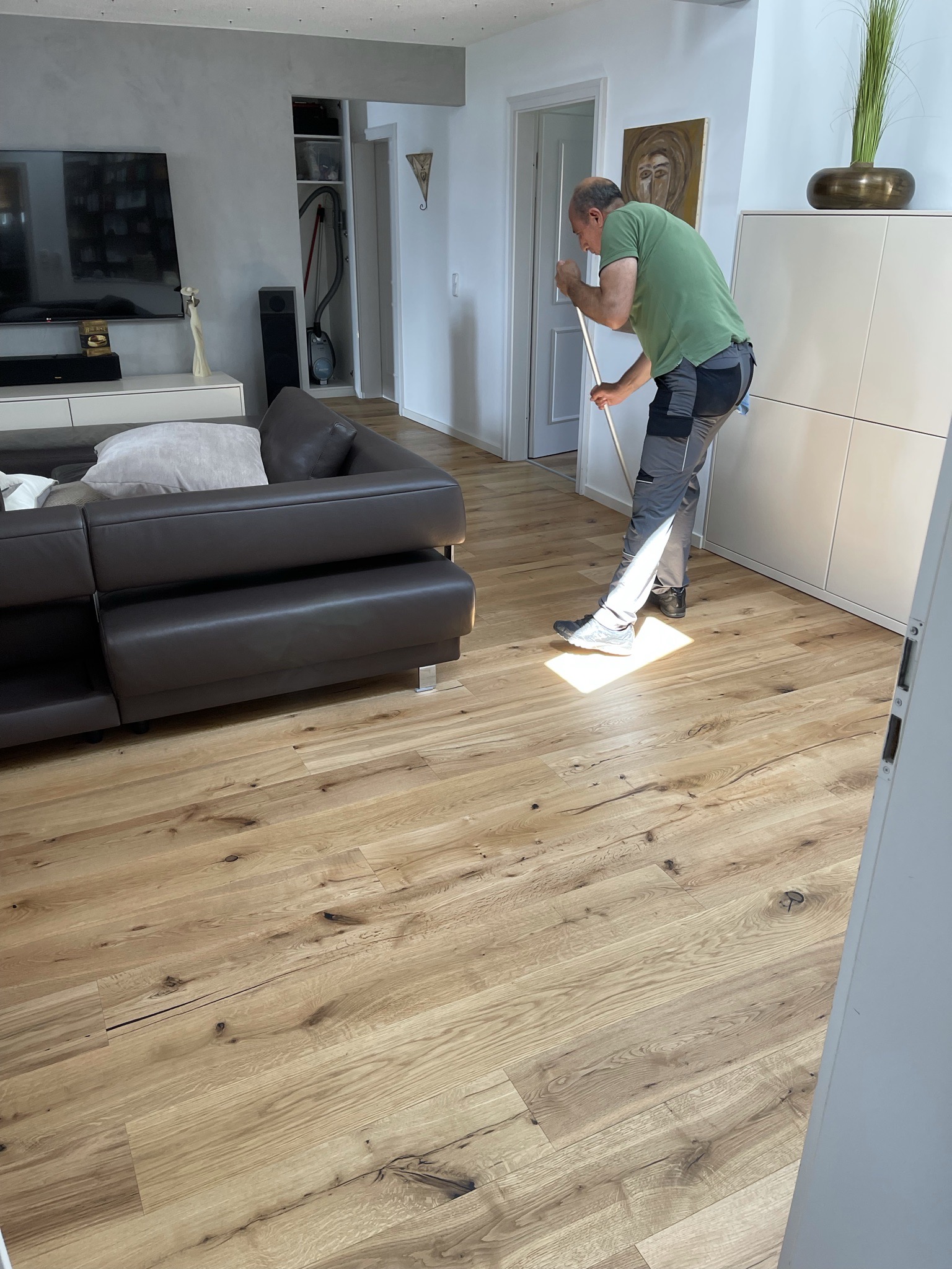 Endreinigung der Wohnung nach der Kernsanierung des Bades