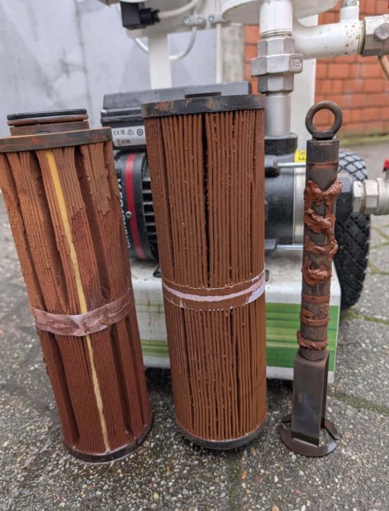 Filter und Magnetit zusammen nach der Heizwasserreinigung